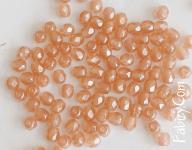 40грн(50шт) Намистини чеські скляні грановані 3mm 71010-14400 milky pink luster